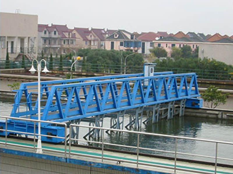 桁車式刮泥機(jī)